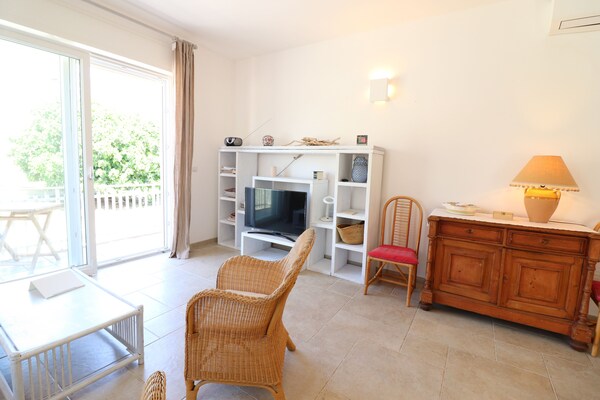 Casa Paola Modern Comfort And Castle Views In The Heart Of Otranto - Lecce