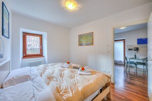Familienapartment, Mehrere Schlafzimmer, Bergseite (Casa Umberto)