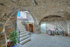 Apartamento família, vários quartos, ao lado da montanha (Casa Umberto) | Área da propriedade