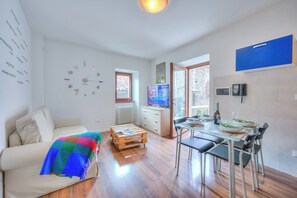 21-Zoll-Flachbildfernseher mit Kabelempfang, Fernseher