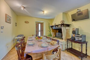 Family House, Multiple Bedrooms, 2 Bathrooms (Pool House Klarina) | Dining - Pool House Klarina (Pican)