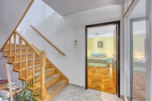 Family House, Multiple Bedrooms, 2 Bathrooms (Pool House Klarina) | Interior