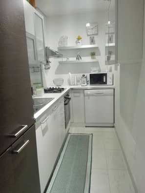 Interior - Apartment in Villa - Air Conditioned - Wi-fi - Near the sea (Avola)