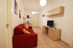 Casa, 2 camere da letto, balcone, vista città | Area soggiorno
