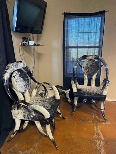 Entire Farmhouse Decatur —-5 minutes from the city