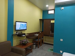 Family Studio Suite - Atithya Resort (Sonapur)