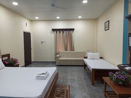 Superior Triple Room | Bed sheets