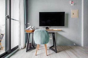 Double Room, Balcony | Free WiFi, bed sheets - Green house sleep to B&B (Taitung)