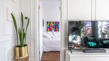 2 bedrooms, desk, iron/ironing board, travel crib