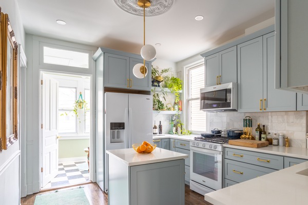 Køleskab, mikrobølgeovn, ovn, kogeplade