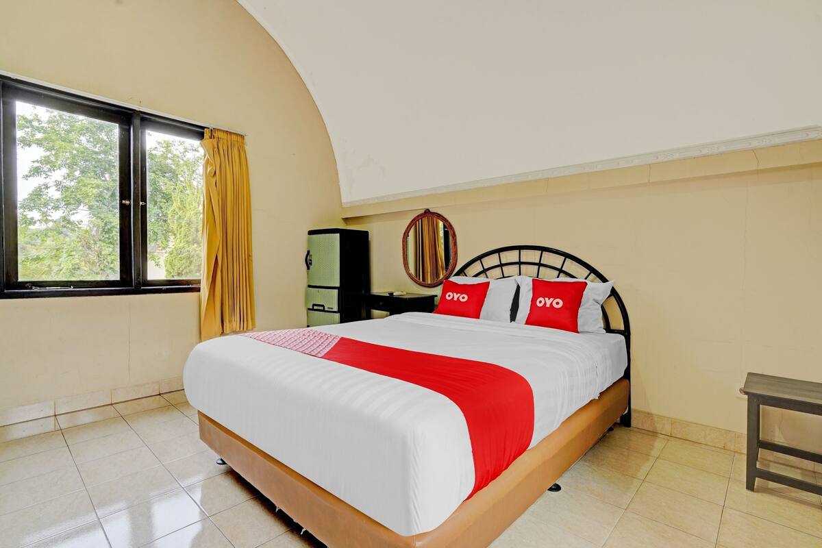 1 bedroom, desk, free WiFi, bed sheets