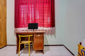Habitación individual | Escritorio, wifi gratis y ropa de cama 