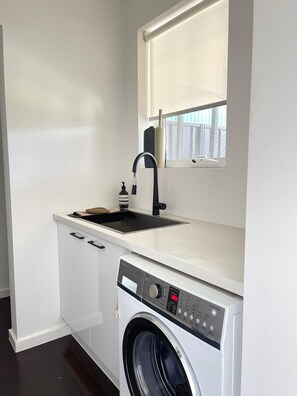 Interior - Nearby beaches. Stunning front & back yard. Super close to shops. (Laverton)