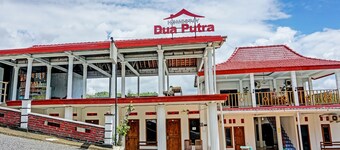 OYO Life 92021 Dua Putra Homestay Klayar