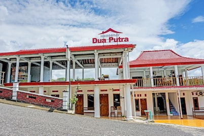 OYO Life 92021 Dua Putra Homestay Klayar