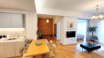 Apartment | 2 bedrooms, Internet