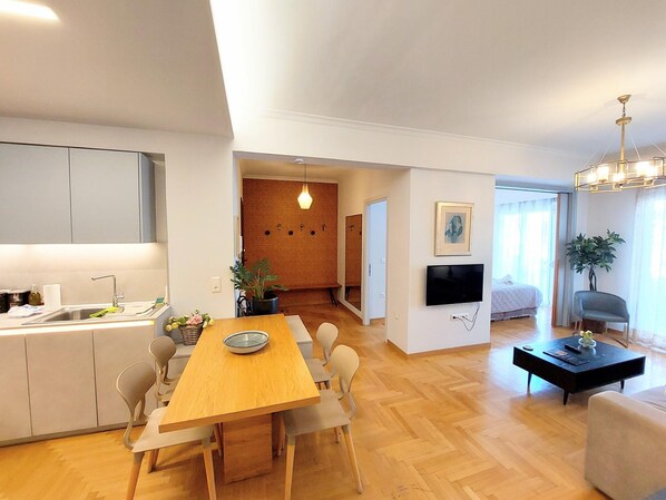 2 bedrooms, Internet