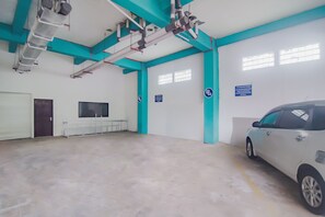 Free self parking