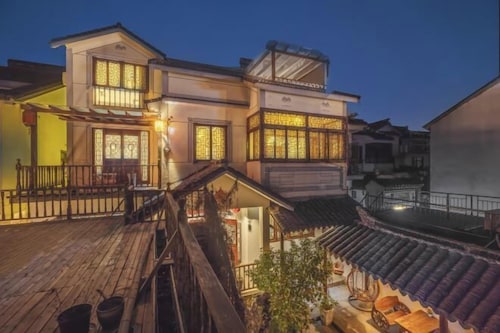 Yuyantang Riverside Courtyard Boutique Inn