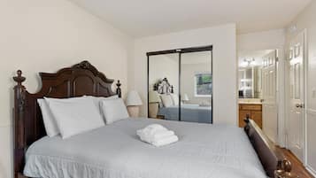 Condo, 2 quartos | 2 quartos, Wi-Fi de cortesia, roupa de cama