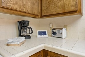 Condo, 2 Bedrooms | Interior