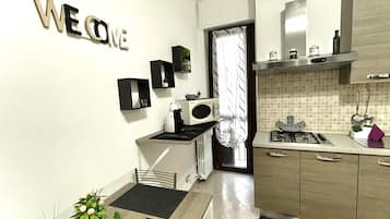 Apartment, 1 Bedroom, Balcony | Interior