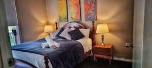 2 chambres, fer et planche à repasser, Wi-Fi gratuit, draps fournis