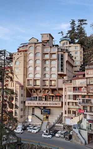 Front of property - Hotel Baljees Regency (Shimla)