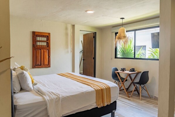 Fer et planche Ă repasser, Wi-Fi, literie fournie