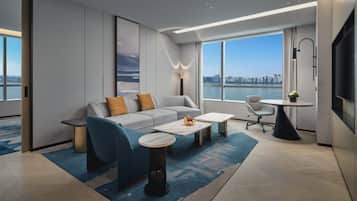 Bureau, espace de travail pour ordinateur portable, Wi-Fi gratuit