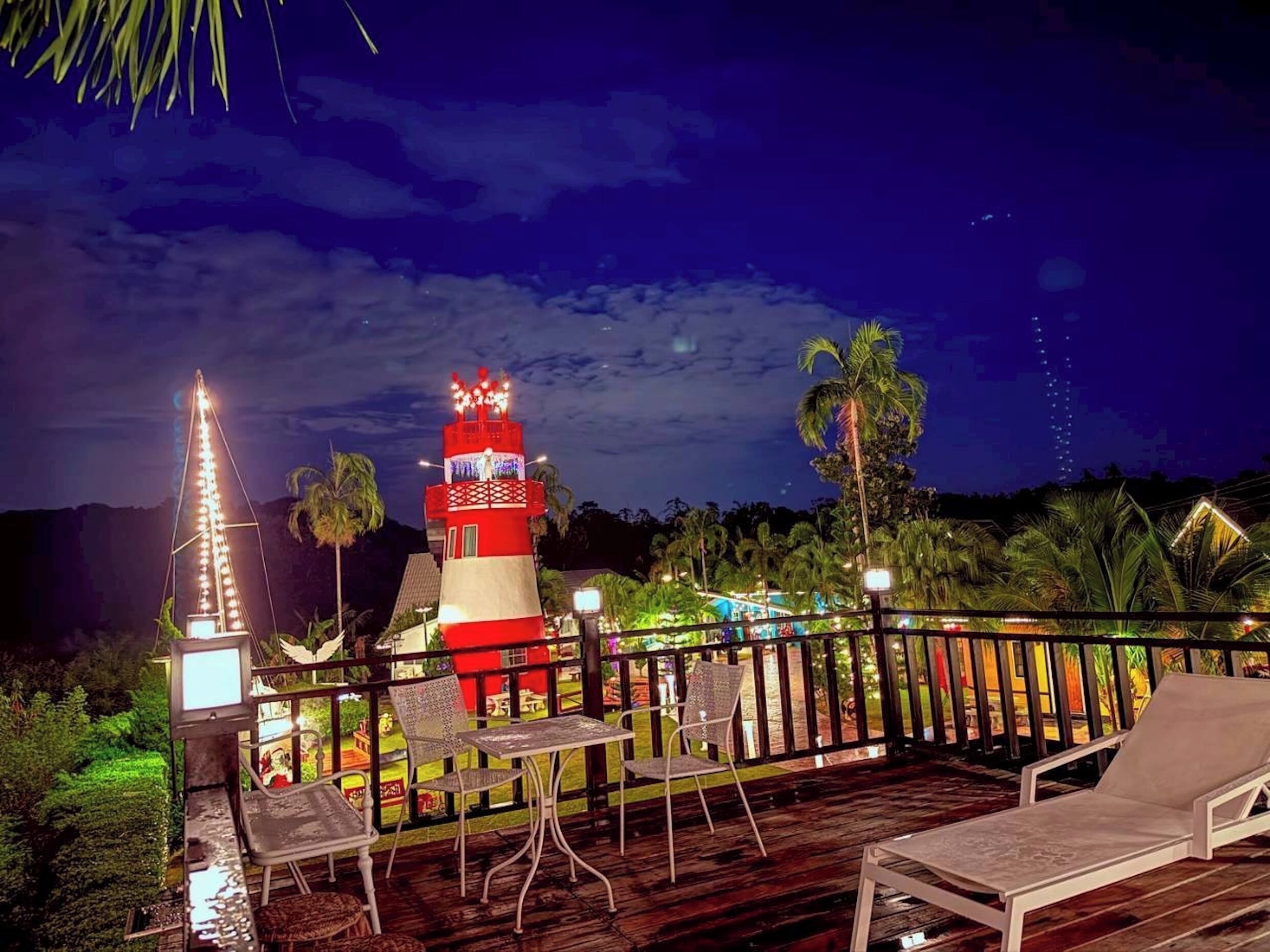 Villa with Mountain View | ลานระเบียง/นอกชาน