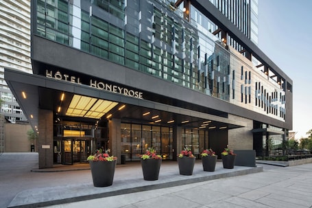 View from property. The Honeyrose Hotel, Montreal, A Tribute Portfolio Hotel