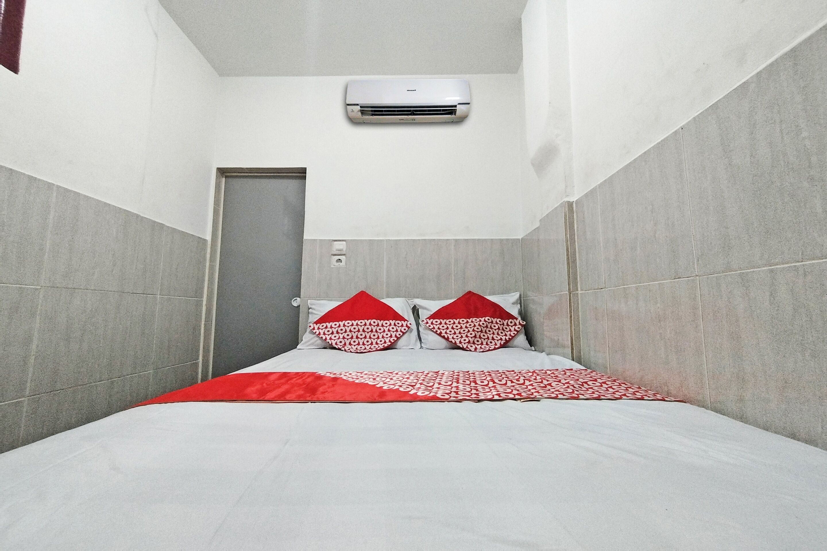 مكتب وواي فاي مجانًا وملاءات أسرّة