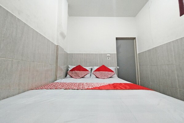 Chambre Double Standard | Bureau, Wi-Fi gratuit, draps fournis