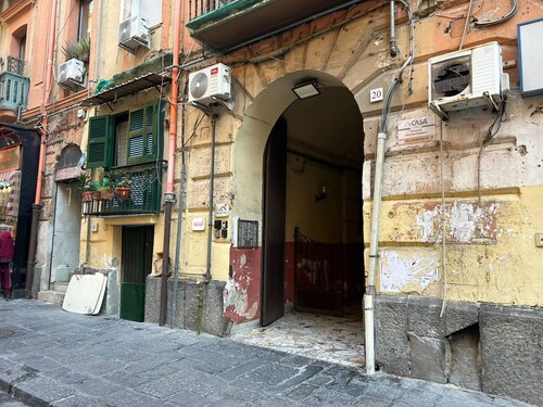 MARKET HOUSE.