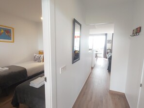 2 bedrooms, free WiFi - Family apartment with pool, gardens and parking in Malaga (Málaga)