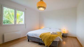 2 chambres, fer et planche Ă repasser, Wi-Fi gratuit, draps fournis