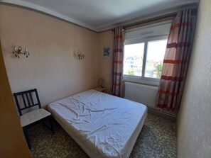 2 bedrooms - Seafront Apartment with Terrace - 2 Bedrooms, Pets Allowed (Berck-Plage)