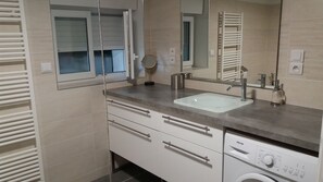 Dusche, Haartrockner