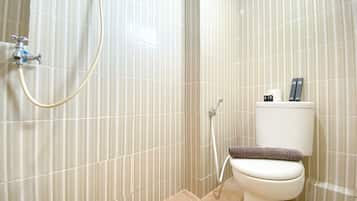 Deluxe Apartment, 2 Bedrooms | Bathroom