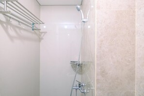 Deluxe Apartment | Bathroom - Great Choice And Comfortable Studio Transpark Cibubur Apartment (Depok)