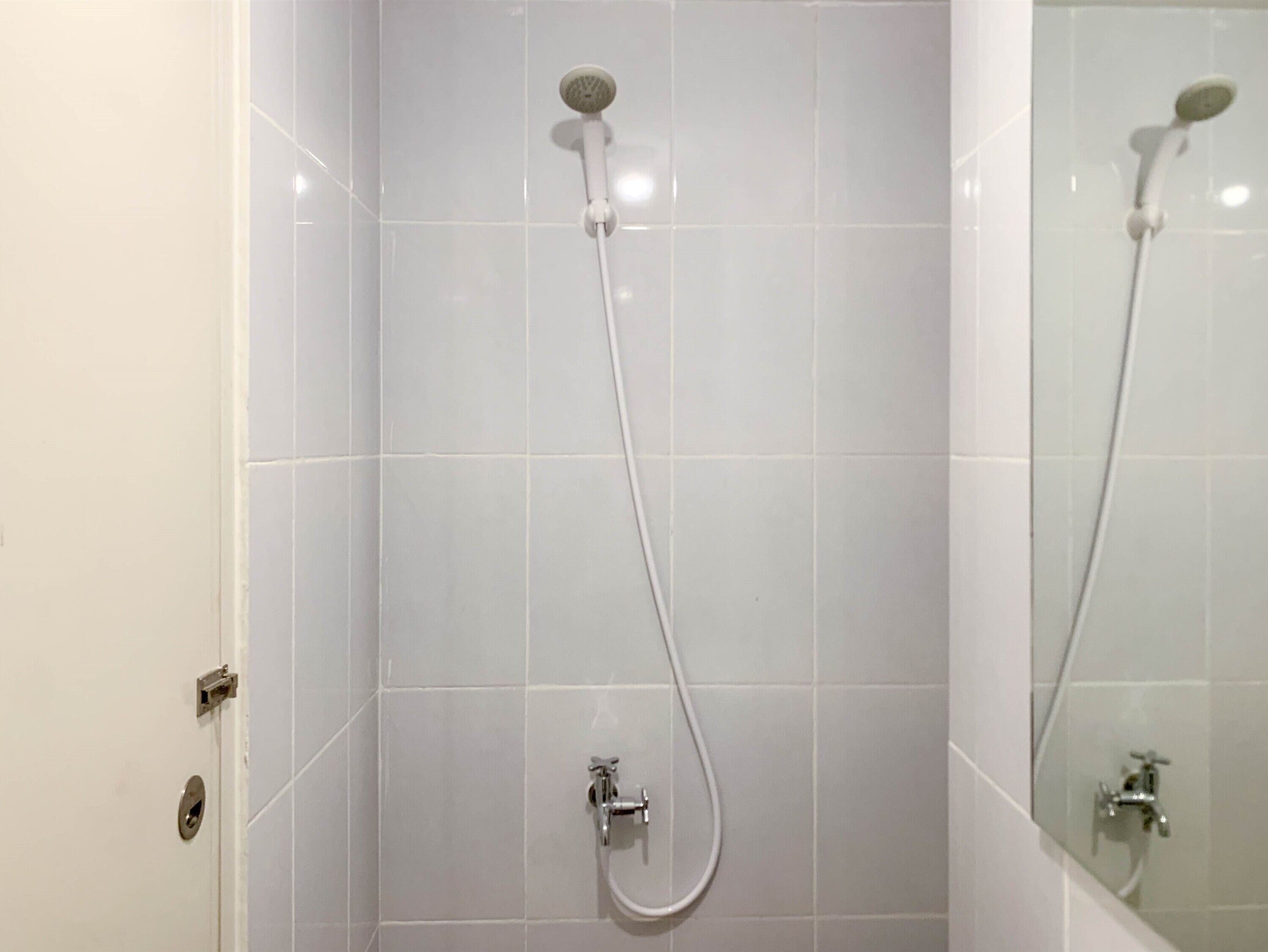 Deluxe Apartment | Bathroom