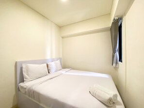 2 bedrooms, individually decorated, individually furnished, free WiFi - Tranquil Designed 2Br At Meikarta Apartment (Cikarang)