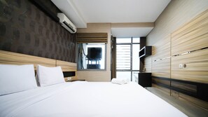 2 bedrooms, individually decorated, individually furnished, free WiFi - Homey And Cozy Living 2Br Apartment At Aryaduta Residence Surabaya (Surabaya)