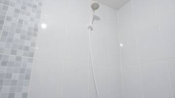 Leilighet – deluxe, 2 soverom | Bad