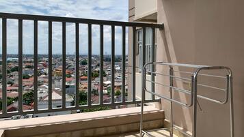 Deluxe appartement, 1 slaapkamer | Balkon
