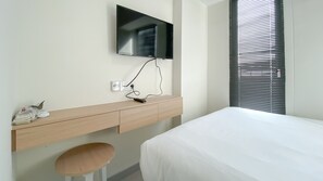 Deluxe Studio - Restful And Tidy Studio At Osaka Riverview Pik 2 Apartment (Teluknaga)