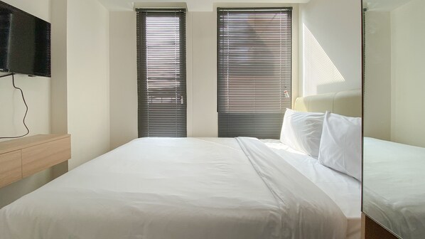 Individually decorated, individually furnished, free WiFi - Restful And Tidy Studio At Osaka Riverview Pik 2 Apartment (Teluknaga)