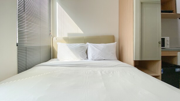 Deluxe Studio | Free WiFi, individually decorated, individually furnished - Restful And Tidy Studio At Osaka Riverview Pik 2 Apartment (Teluknaga)