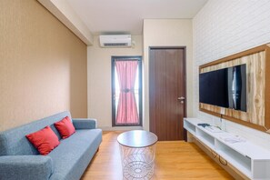 Deluxe Apartment, 2 Bedrooms | Living area - Best Deal And Comfortable 2Br Transpark Cibubur Apartment Near Mall (Depok)